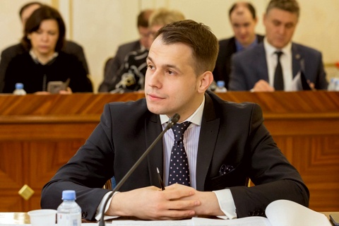 Замдиректора департамента бюджетной политики в сфере контрактной системы Артем Гриненко